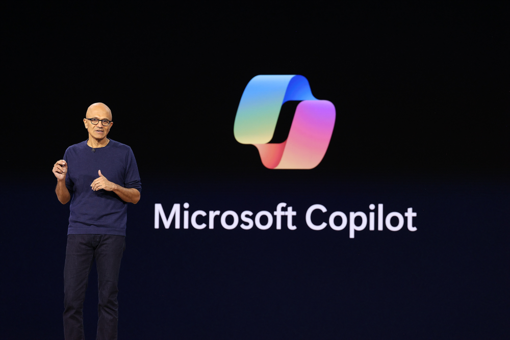 Microsoftov Satya Nadella: AI modelima potrebna 'kočnica za nuždu